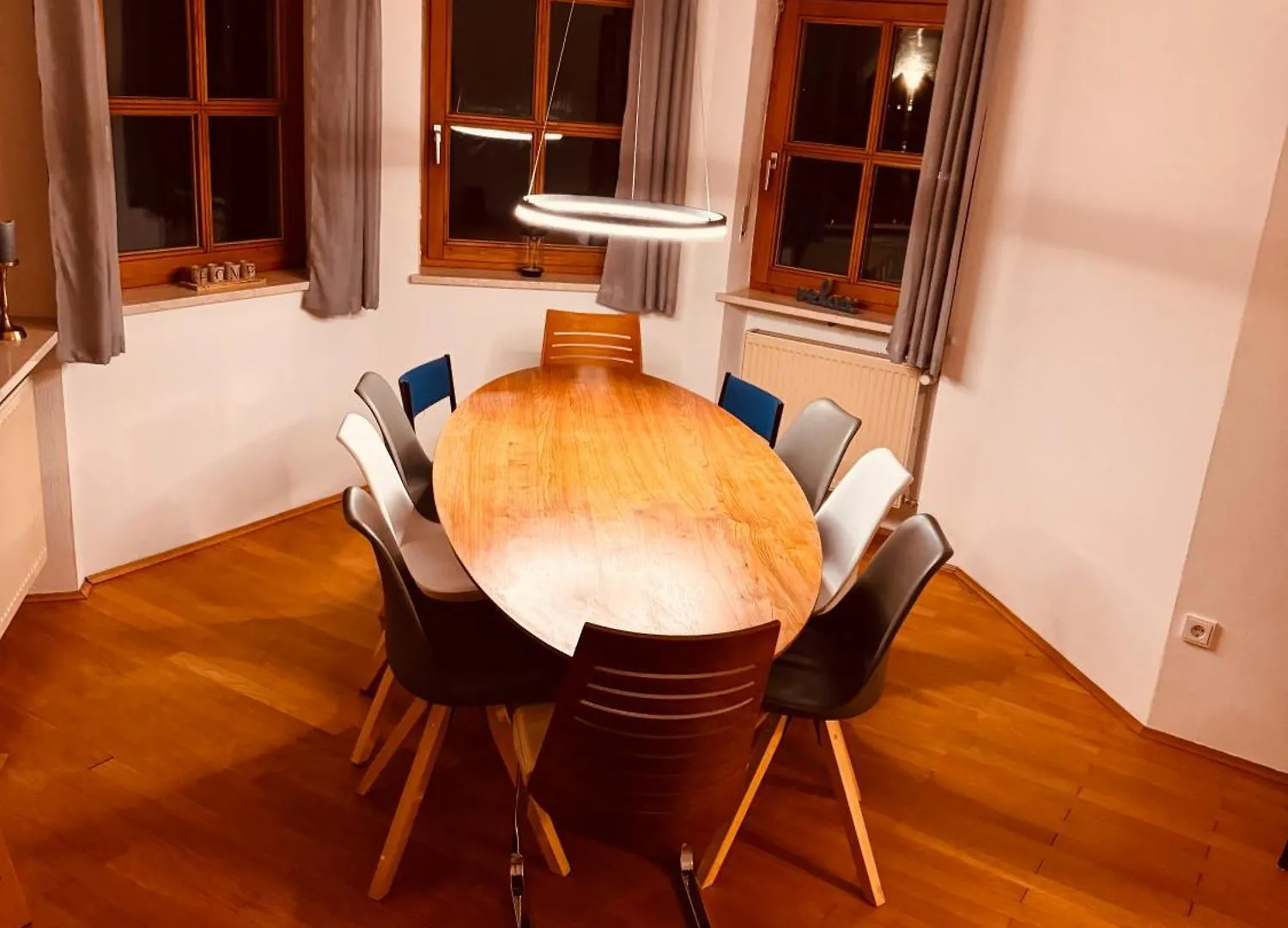 Adlerhorst, 4 Schlafzimmer, Blick In Die Alpen, Parkplatz Thyrnau Deutschland