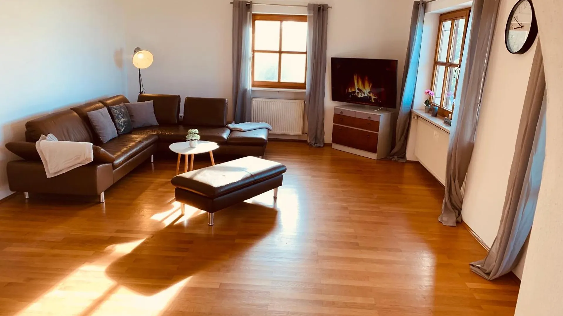 Adlerhorst, 4 Schlafzimmer, Blick In Die Alpen, Parkplatz Thyrnau Germany
