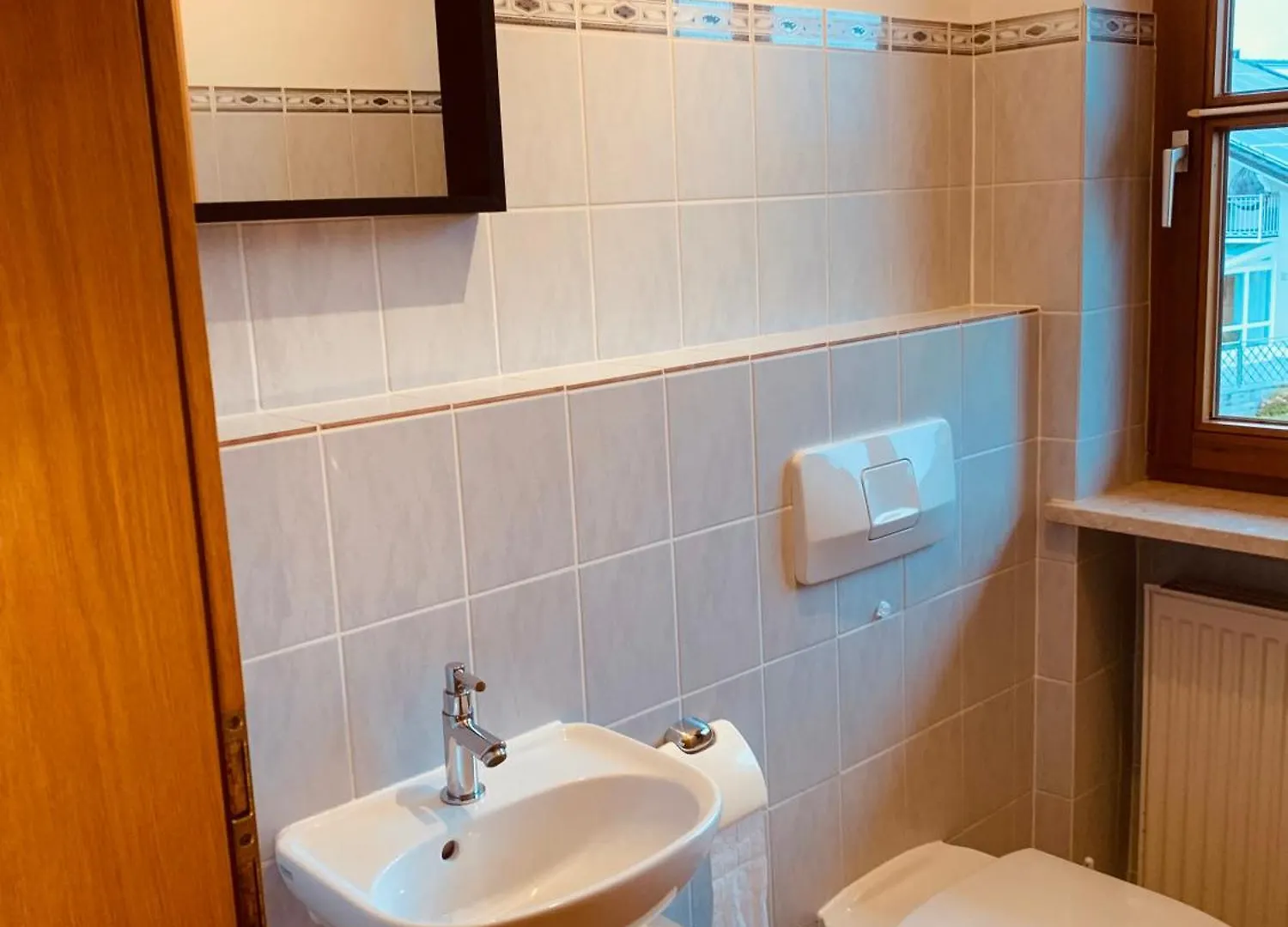 Adlerhorst, 4 Schlafzimmer, Blick In Die Alpen, Parkplatz Thyrnau Holiday home